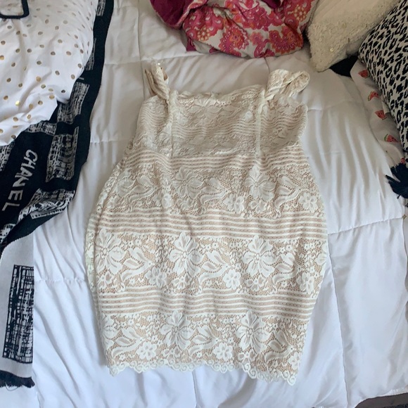 Dress - Picture 1 of 4